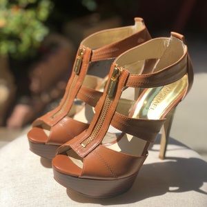 Michael Kors classic platform- brand new.